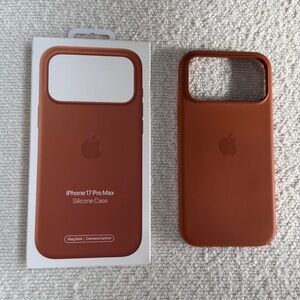 Apple iPhone 17 Pro Max Silicone Case - Brown